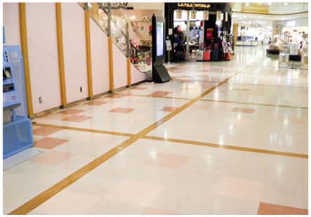 専門店1F 中央エスカレーター B