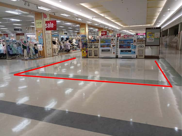 東館2階楽天モバイル前