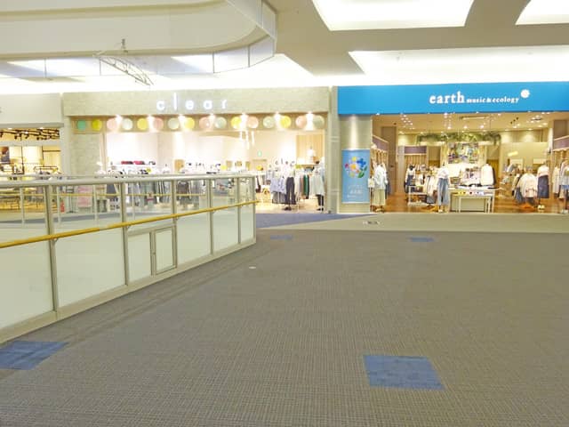 2F アース ミュージック&エコロジー前