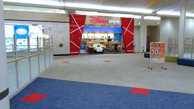 3F ディズニーストア前