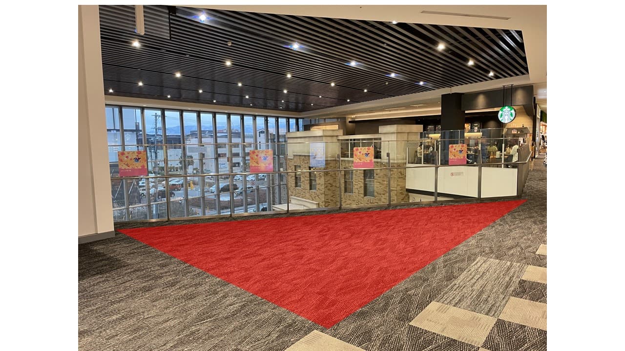 晴庭2F インフォメーション横きらめきコート側三角地帯2