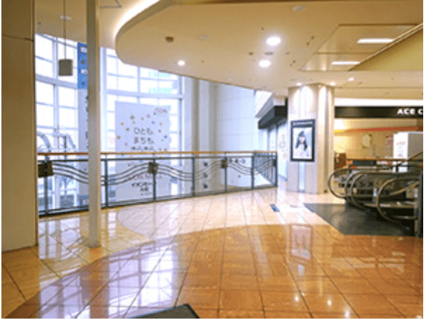 2階ライトコート吹き抜け