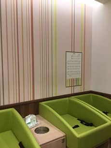 モール内広告 授乳室
