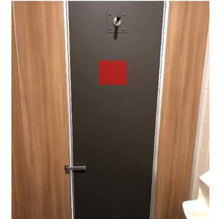 モール内広告 トイレ(個室扉内側)