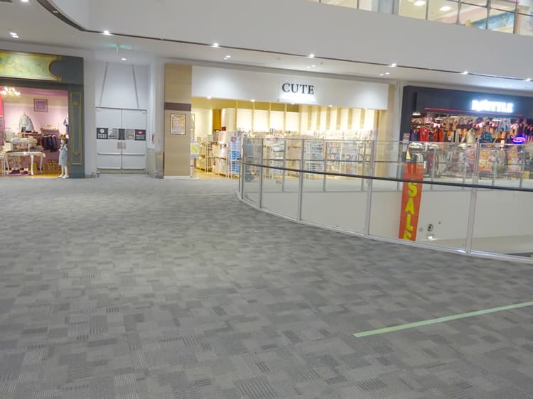 2FブリッジA(アクシーズファム前)