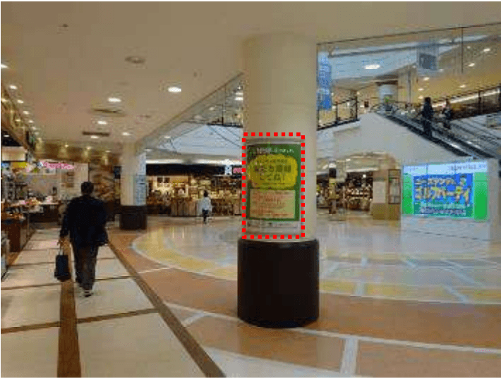 モール内広告 柱巻き