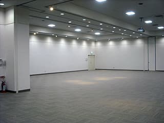 イオンホール B