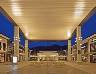 2F センターコート