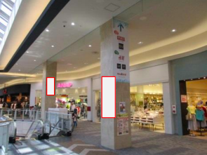 モール内広告 柱巻き