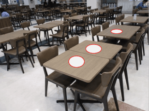 モール内広告 フードコートテーブル1