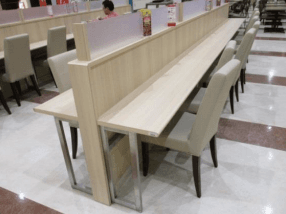 モール内広告 フードコートテーブル