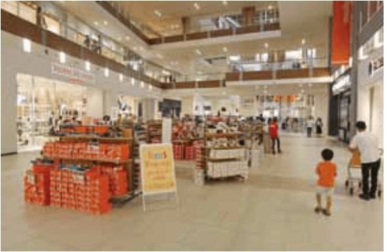 2F アクアEV前広場2