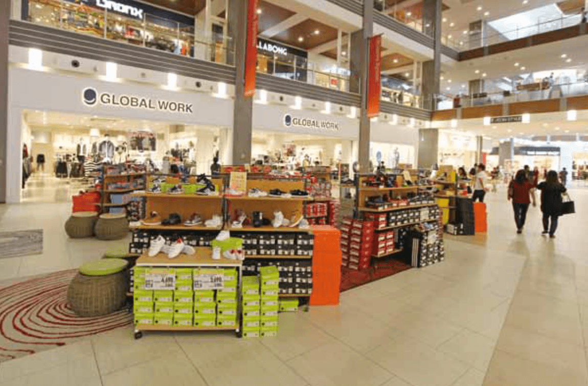 2F アクアEV前広場1