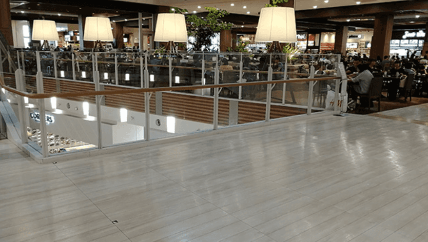 3F ステージエアー向かい