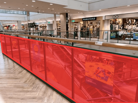 モール内広告 館内通路 吹き抜けガラス面