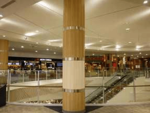 モール内広告 柱巻き1