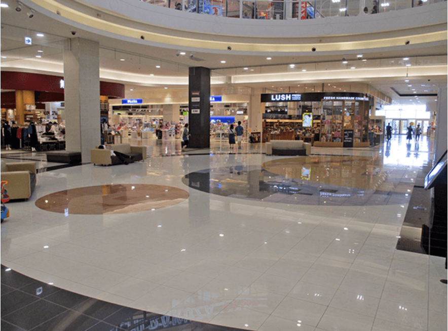 スペースコート