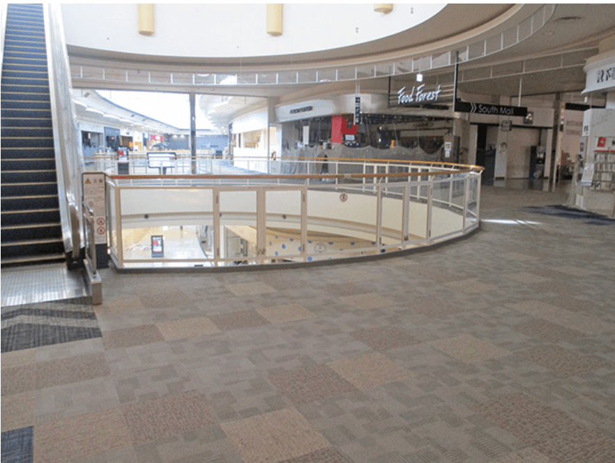 セントラル西ブリッジ(セントラル吹き抜け西側)