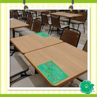 モール内広告 フードコートテーブルシール