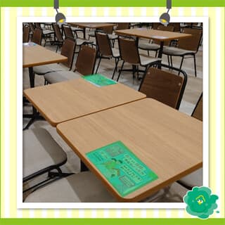 モール内広告 フードコートテーブルシール