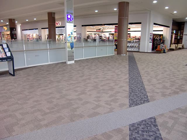 3階 サウスブリッジB(エディオン前)