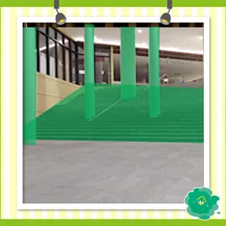 モール内広告 豊田駅側大階段