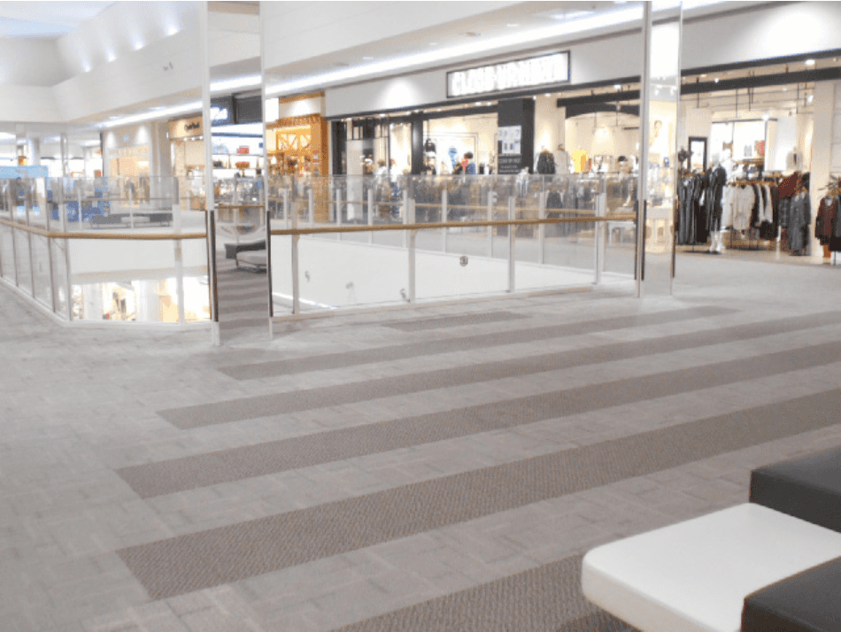 【都城駅前】中央(アイクロック前)ブリッジ