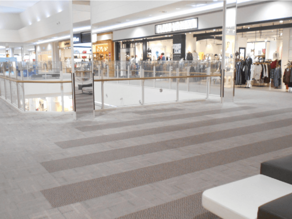 【都城駅前】中央(アイクロック前)ブリッジ