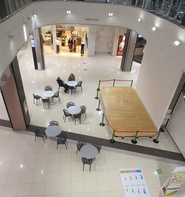 1階 カブキコート