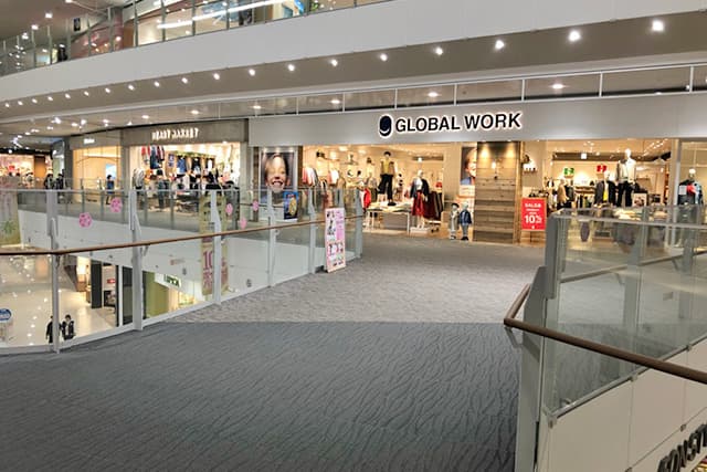2階ウエストブリッジ(グローバルワーク前)