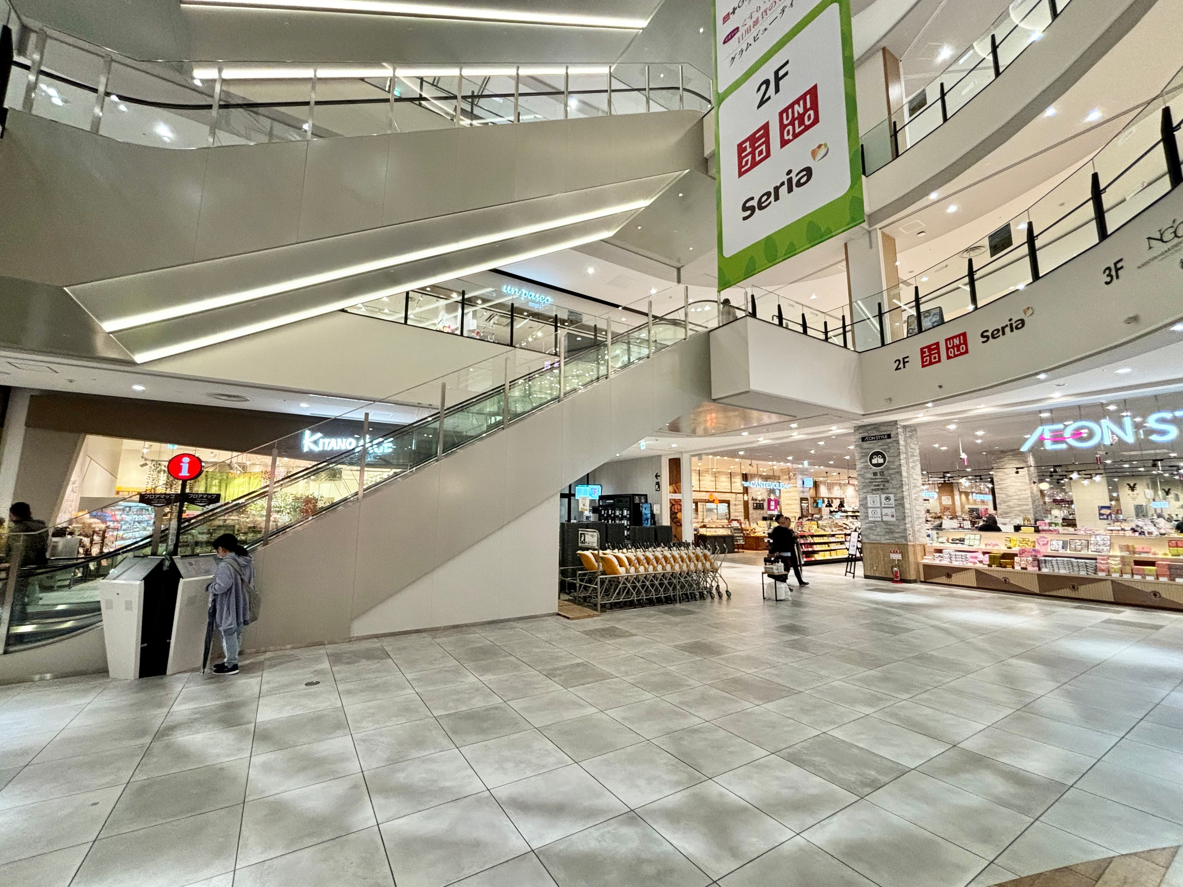 1F ノースコート1