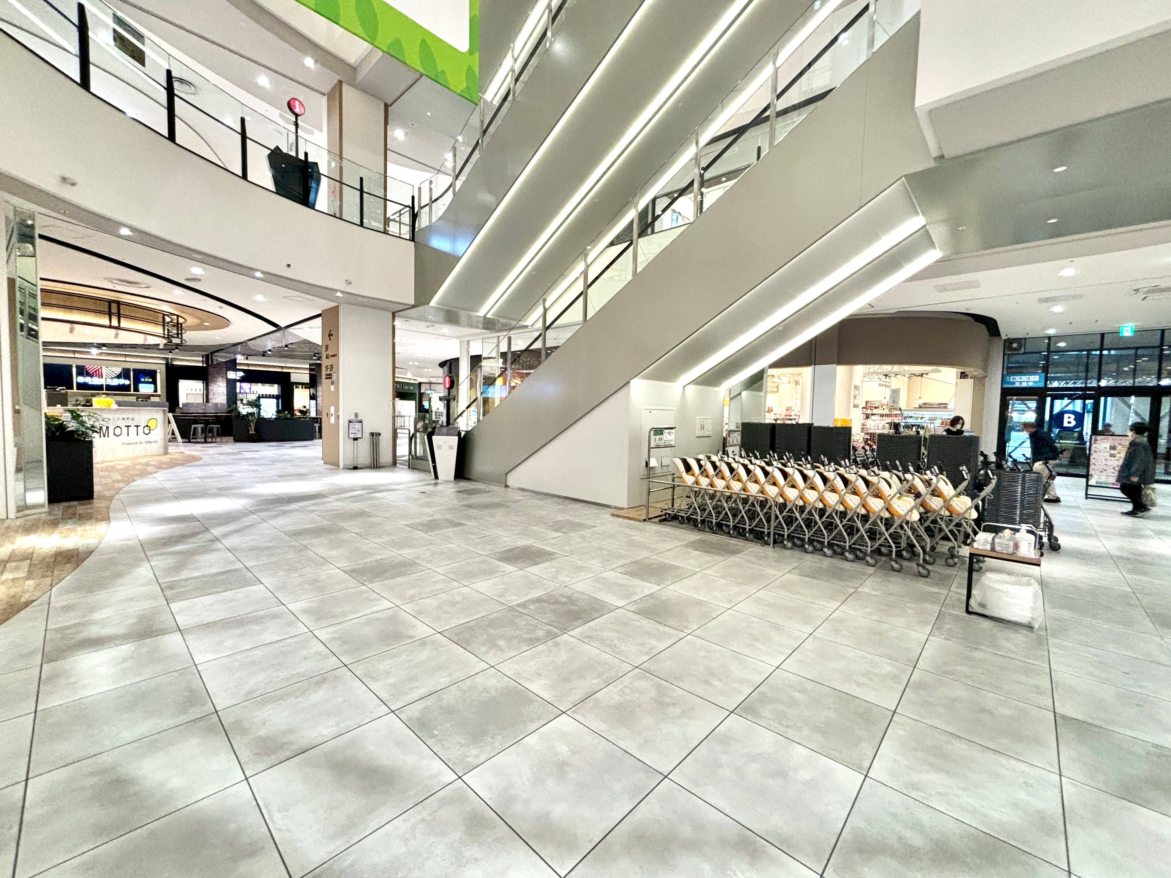 1F ノースコート2