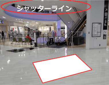 3F 中央エスカレーター横