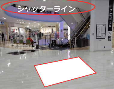 3F 中央エスカレーター横