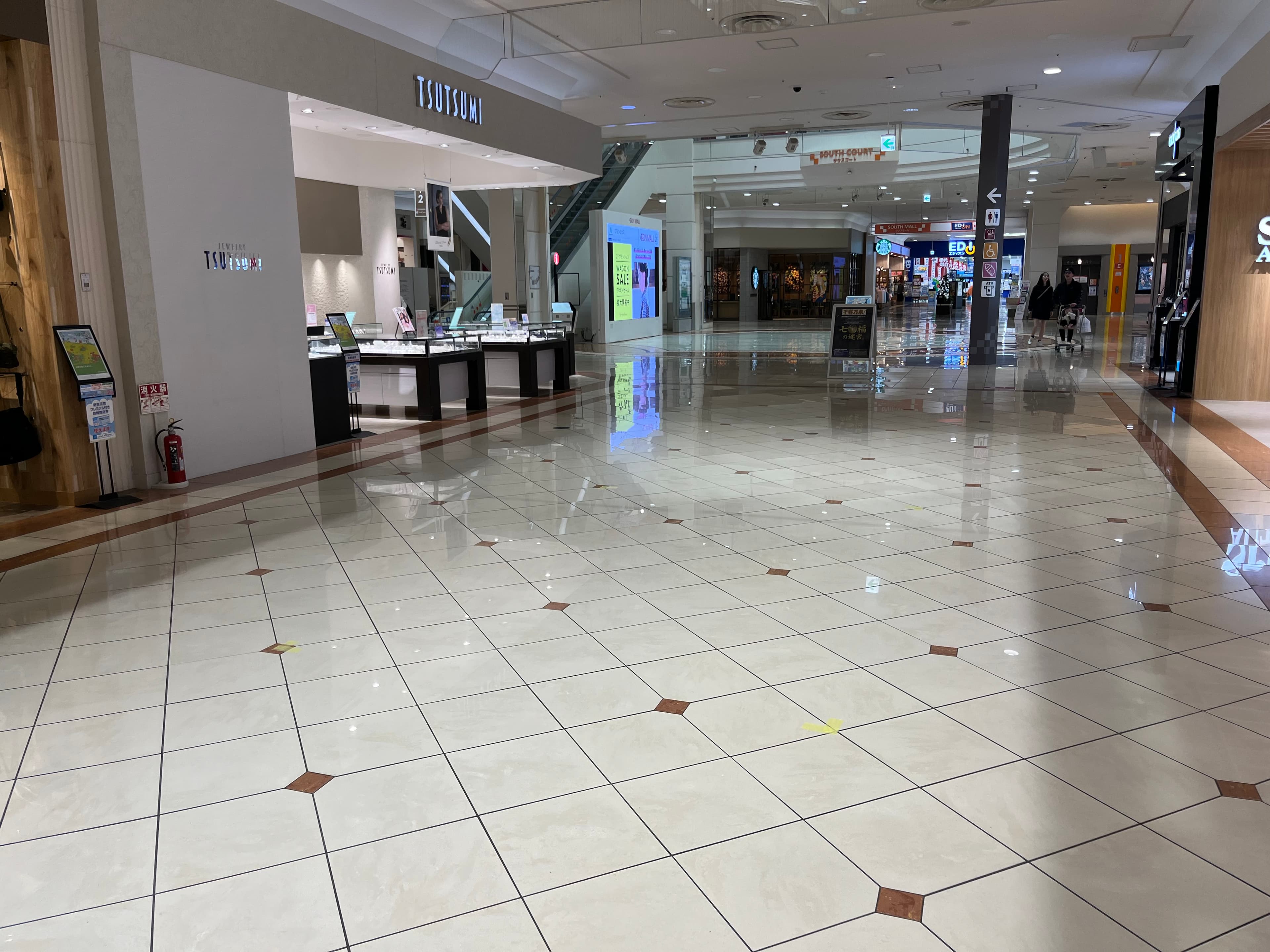 『1F 催事スペースC』ーメイン催事場「サウスコート」に近くのPRに最適なスペース!スポーツ大型店舗の前の催事場で、通行量の多いです