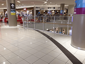 3階 サーティワンアイスクリーム前