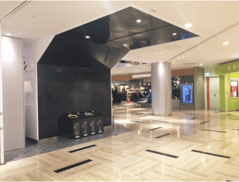 3F未来エスカレーター裏