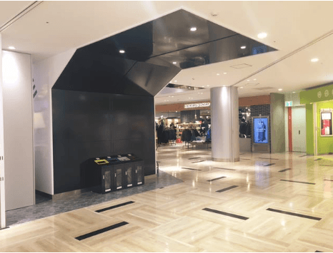 3F未来エスカレーター裏