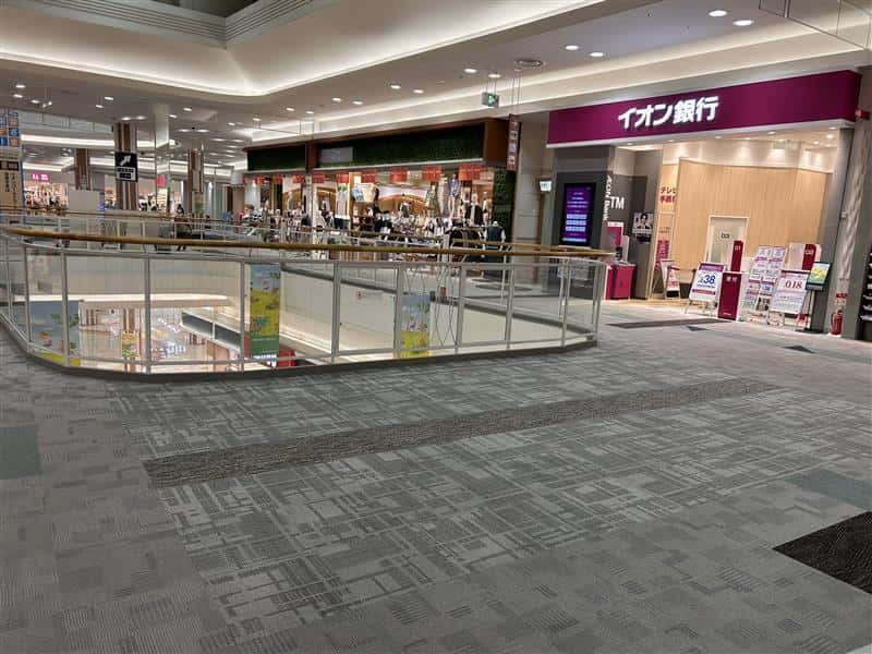 南Dブリッジ(ABCマート前)