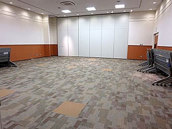イオンホールB