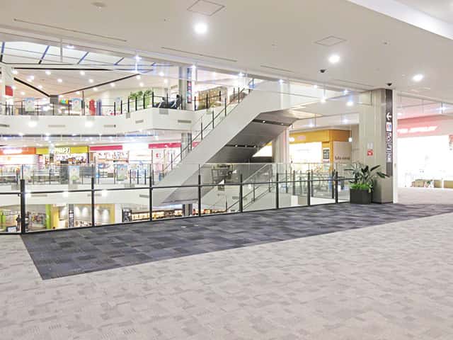 2Fイオンスタイル前ブリッジ