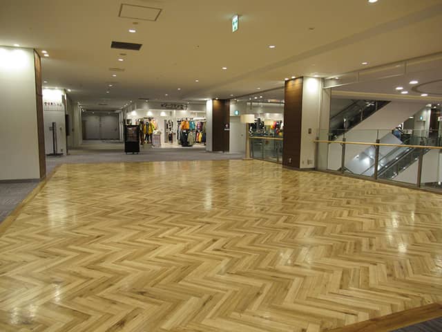 Sakura館 3階 吹き抜け横