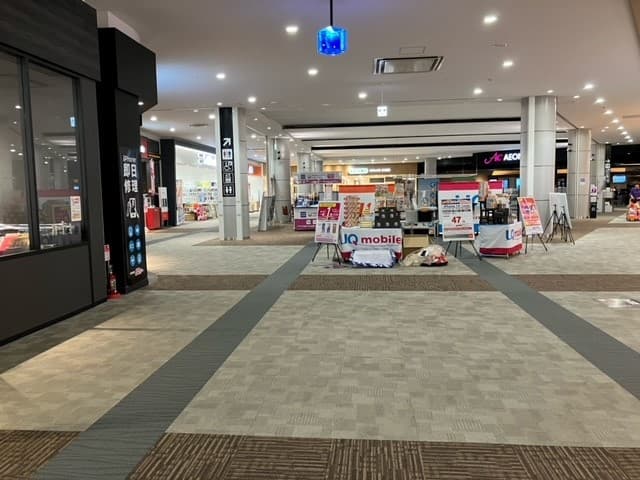 通路の手前から見た写真