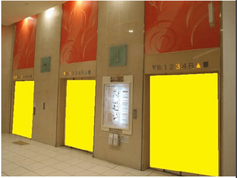 モール内広告 エレベーター