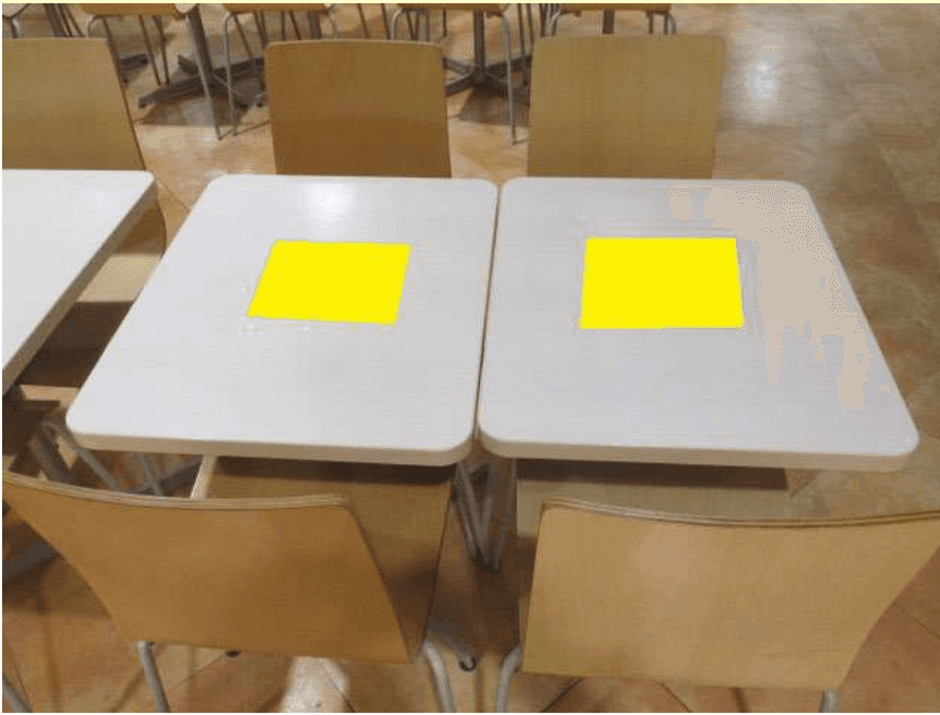 モール内広告 フードコートテーブルシール