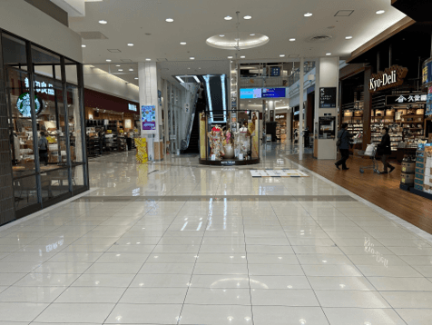 専門店南入口(入口側)