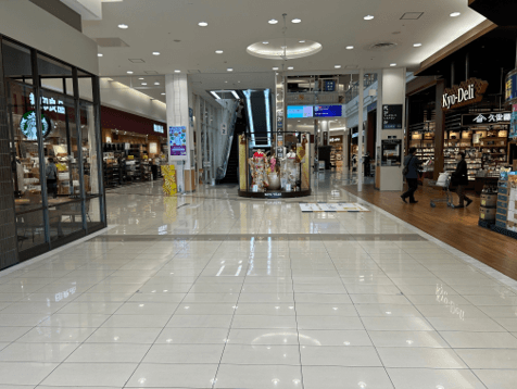 1F 専門店南入口