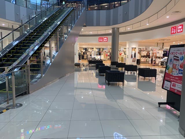 イベントスペース⑧(ユニクロ前)1