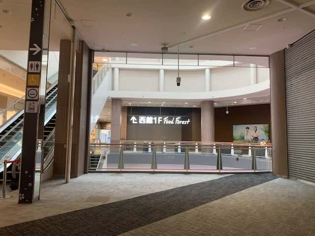 東館 2階 イベントスペース⑦(喜久屋書店前)