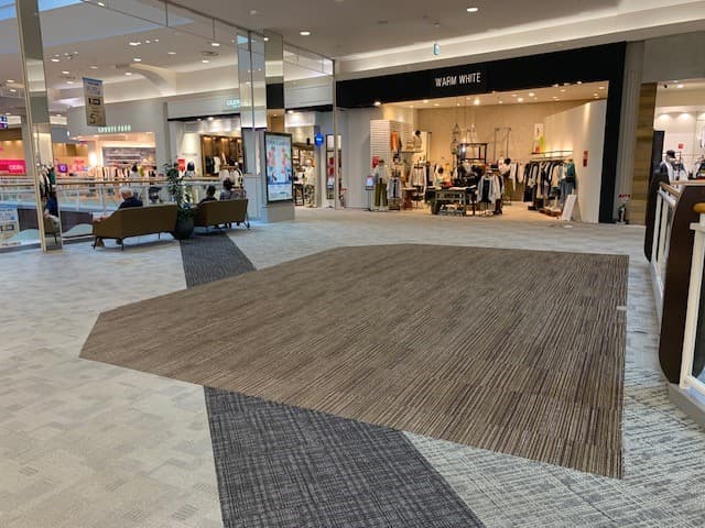 イベントスペース④(ムラサキスポーツ前)2